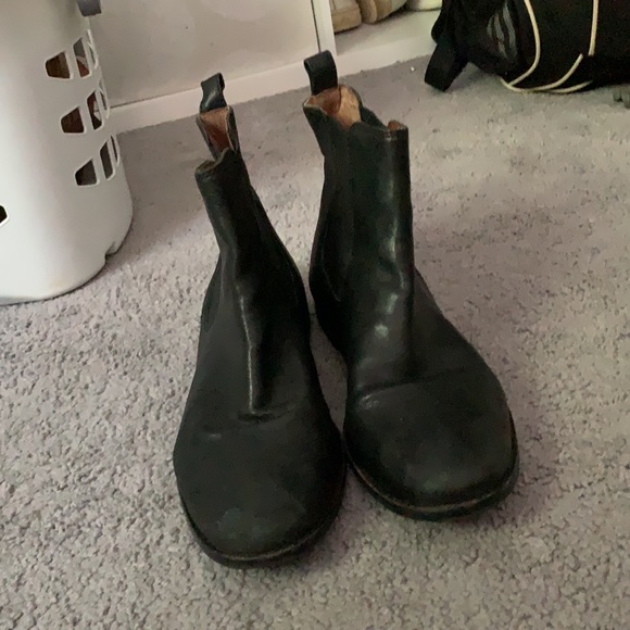 Black booties - Picture 2 of 3